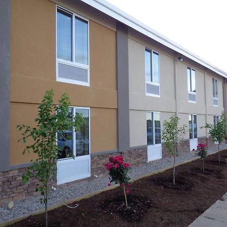 Motel Baymont By Wyndham Kingston Plymouth Bay Extérieur photo