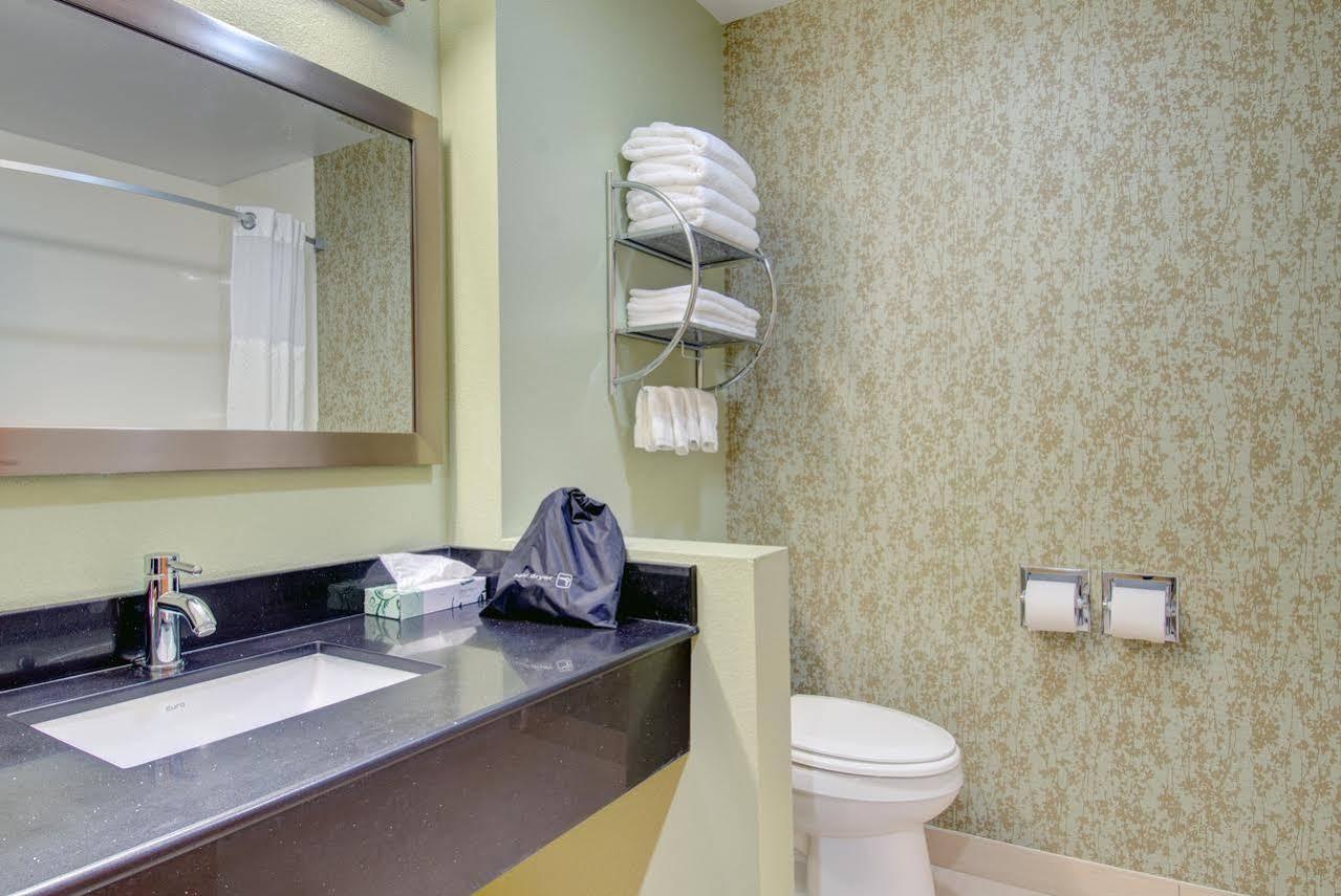 Motel Baymont By Wyndham Kingston Plymouth Bay Extérieur photo