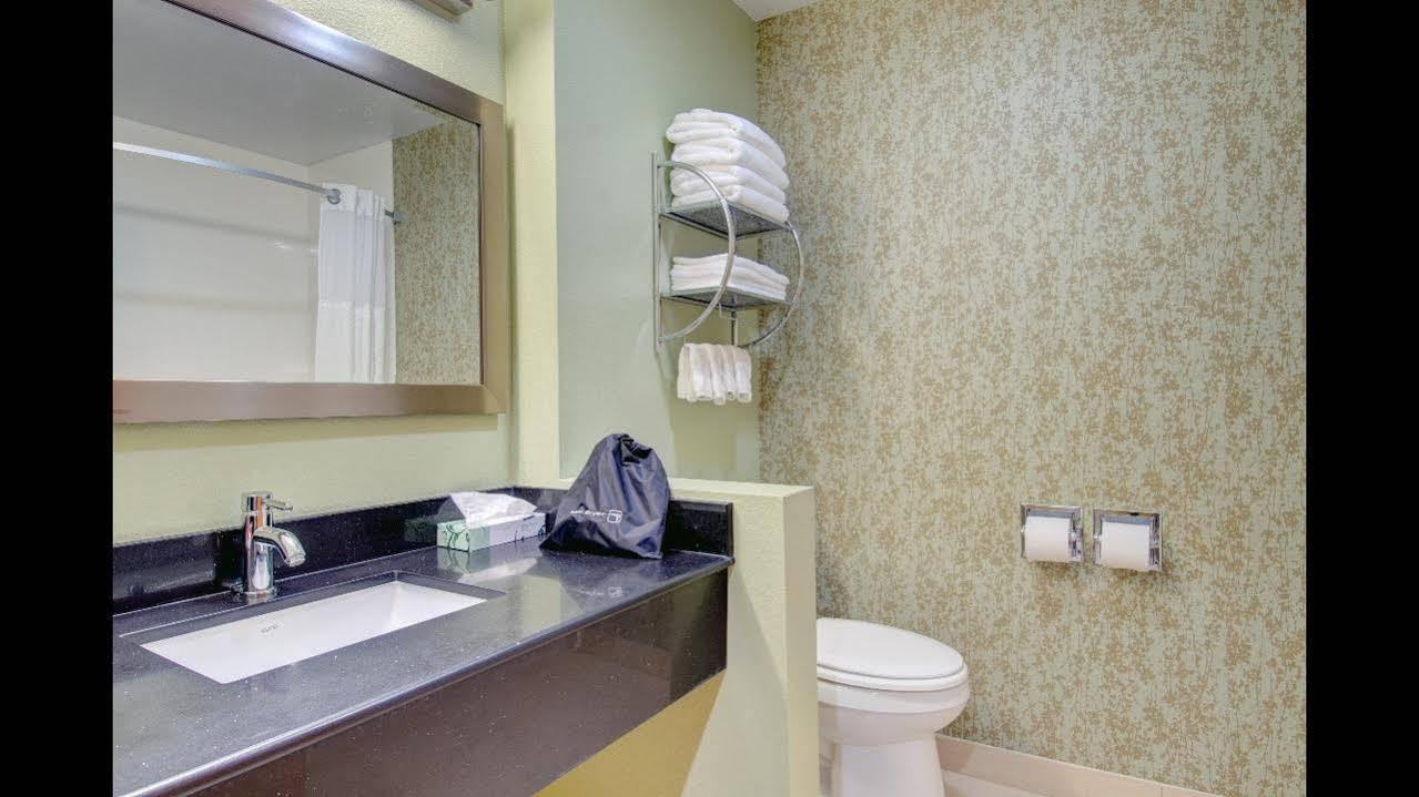 Motel Baymont By Wyndham Kingston Plymouth Bay Extérieur photo